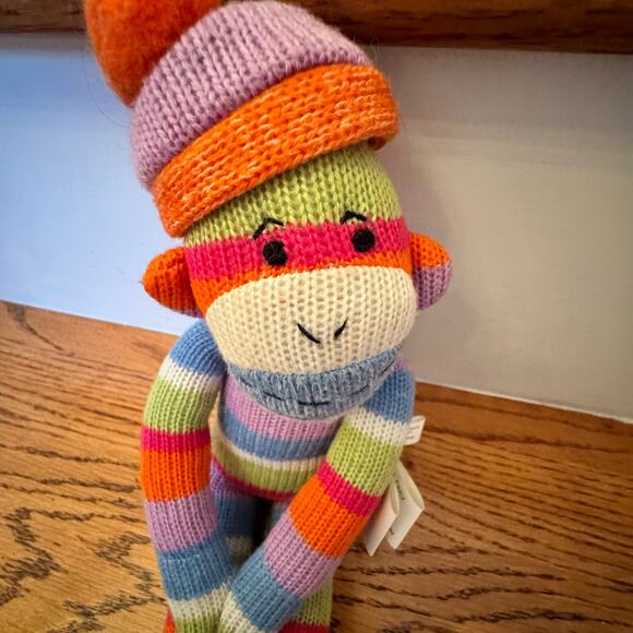 Seasons of Cannon Falls Vintage Sock Monkey Magnetic Hands Feet 2009 Rainbow - Picture 2 of 16